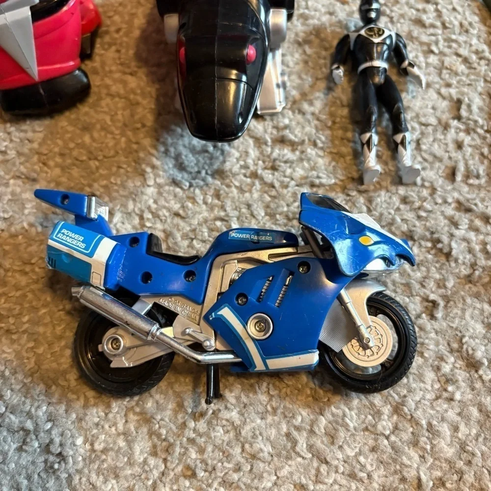 Vintage Power Ranger Action Figure Set Motorcycle Triceratops Battle Bike